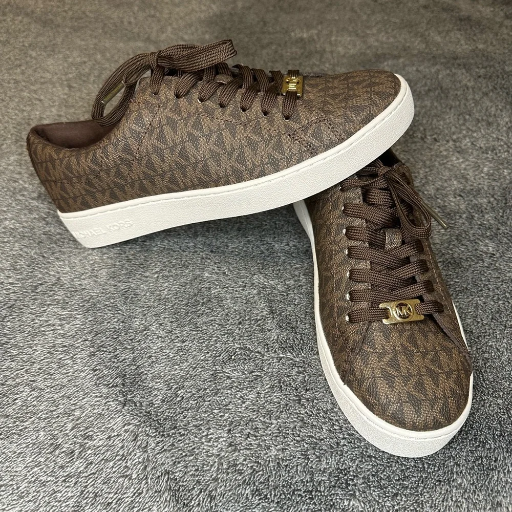 NEW Michael Kors Women Dark Brown Patterned Sneakers - Picture 3 of 5